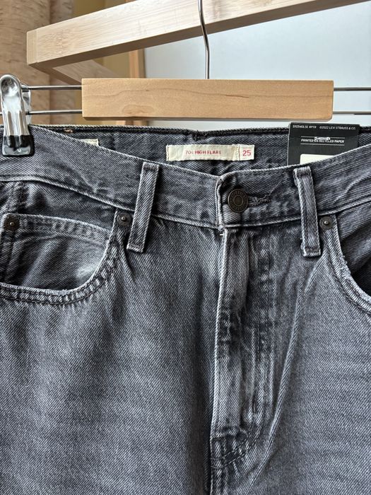 Джинси жіночі  levi’s flare нові
