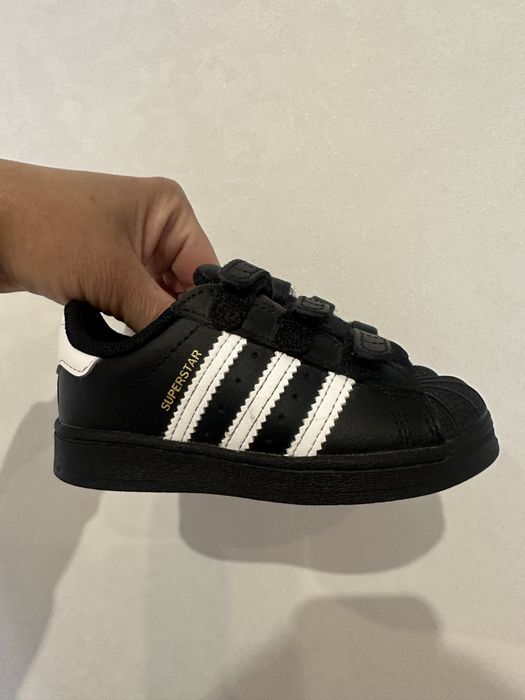 Дитячі кросівки adidas superstar 23 розмір