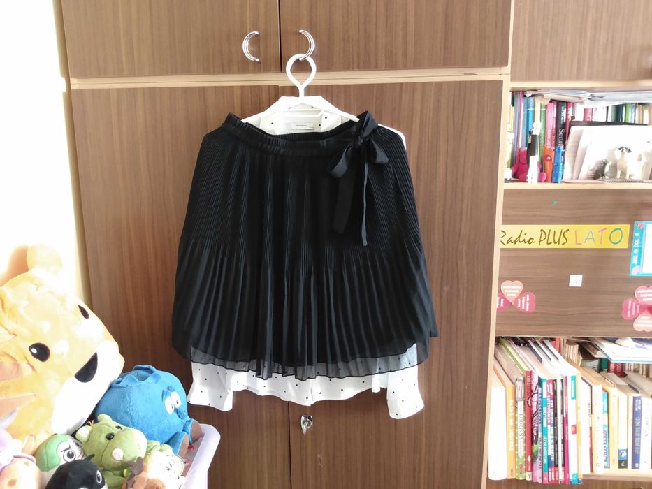 Sprzedam czarną spódniczkę rozmiar 36 dla dziewczynki RESERVED