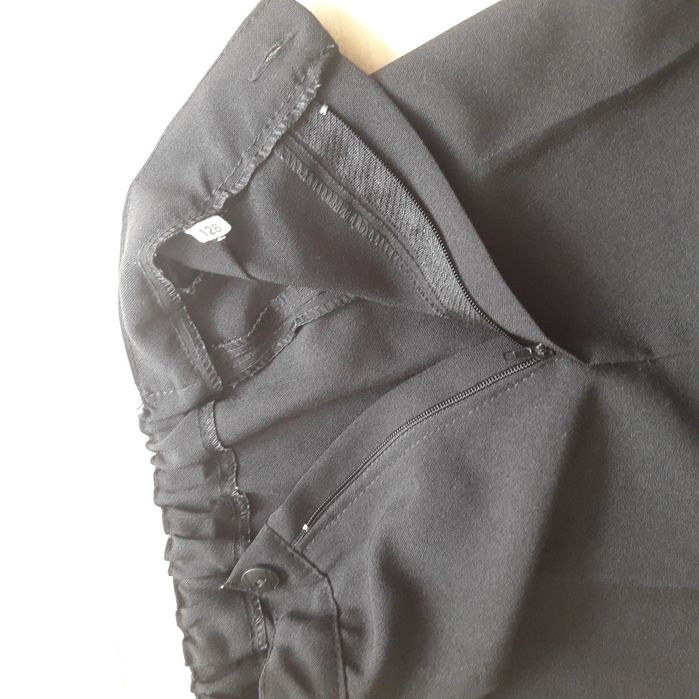 Spodnie eleganckie rozm.146 i 128