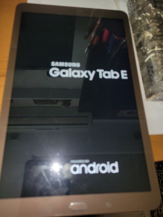 Samsung t561-sm(запчасти)