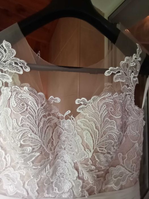 Продам сукню для виступу в танцях, розмір L,  зі шнуровкою 1500грн