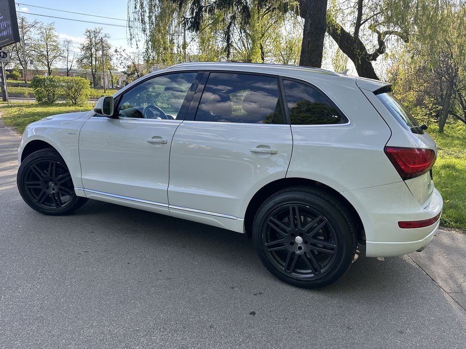 Audi Q5 8r hybrid quattro