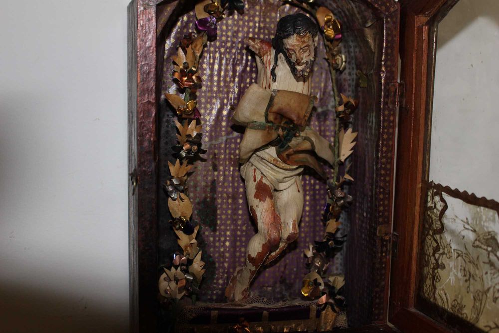 Oratório com Cristo do Séc XIX