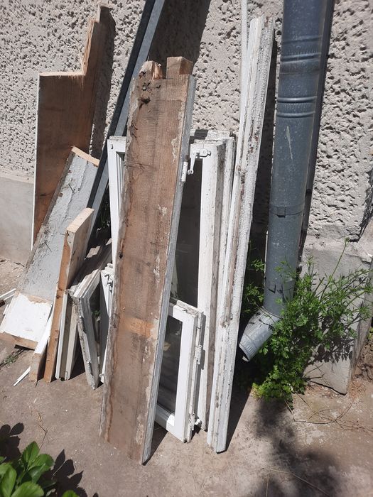 Вікна деревяні віддам