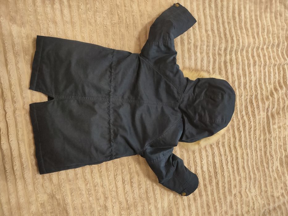 Парка Zara, на ранню весну чи холодну осінь