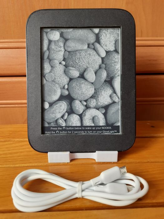 електронна книга Nook Simple Touch