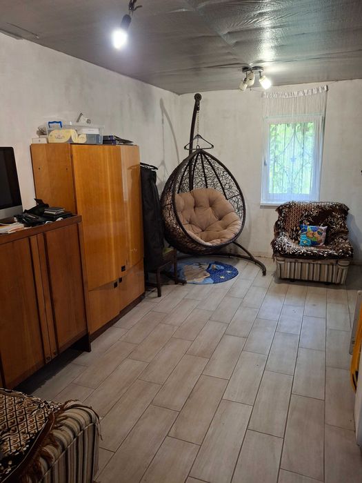 Продам дачний будинок