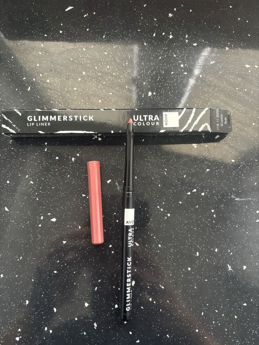 Konturowka do ust Blushed Nude