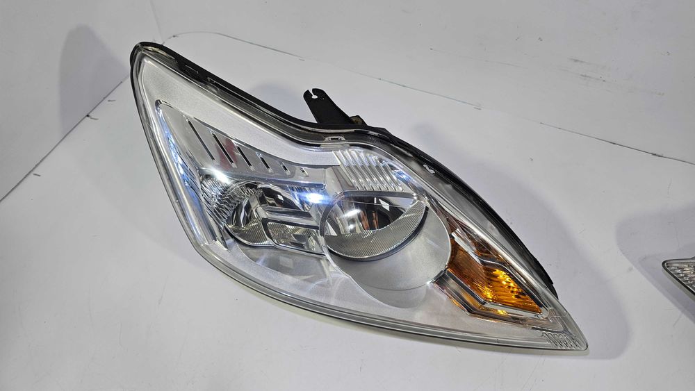 Ford Focus II MK2 2 Lift Fl Lampy Przód Przednie Komplet Lewa + Prawa Europa Stan BDB Oryginał