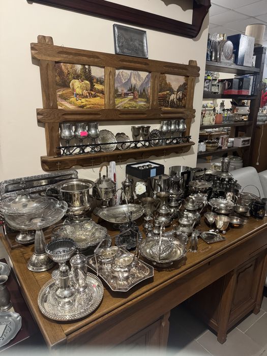 Статуетки, картини, декор для оселі