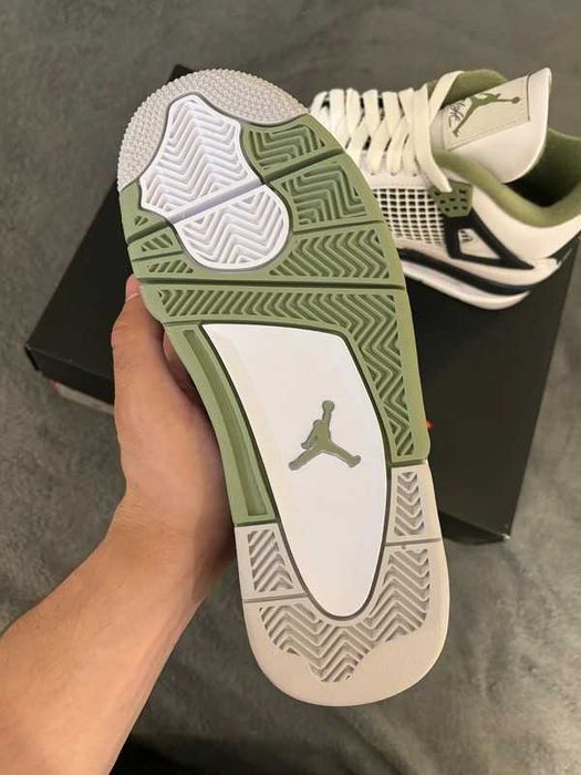 Jordan_4_Retro_Seafoam R.42