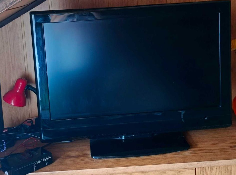 Telewizor level 32 cale + dekoder Manta