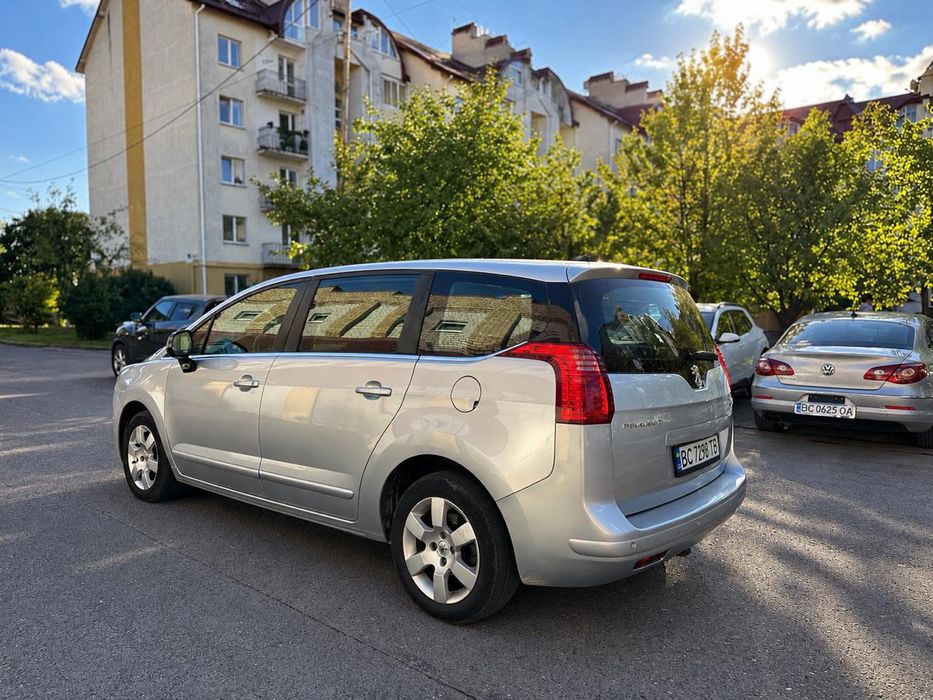 Пежо 5008 Дизель Автомат 7 місць