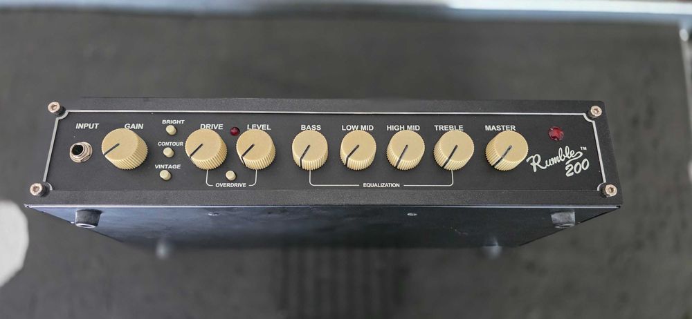 Fender Rumble 200 V3