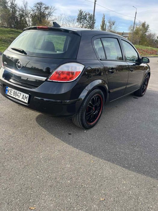 Продам  опель срочно !