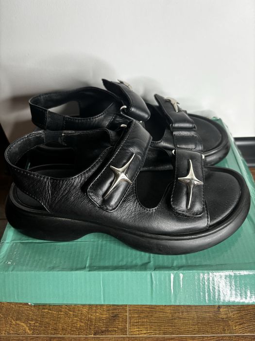 Продам босоніжки з натур.шкіри 36 розмір!!