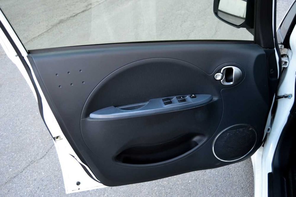 Peugeot iOn 2015 без ДТП, рідний пробіг, два комлпекти дисків і ключів