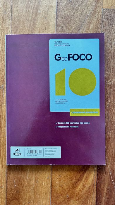 Vendo livros de exercicios do 10o e 11o Ano (matemática, FQ)