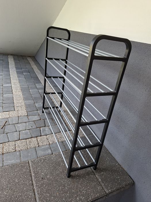 Domowy stojak na buty