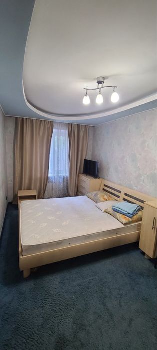 Сдается посуточно 2 комнатная квартира, 1 ЭТАЖ . АРТЕМА, ЦЕНТР, ЖД
