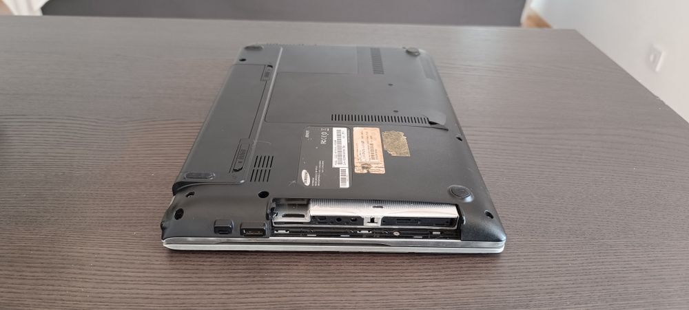Portatil Samsung RV411-AD3BR Intel Core I3 2,53ghz