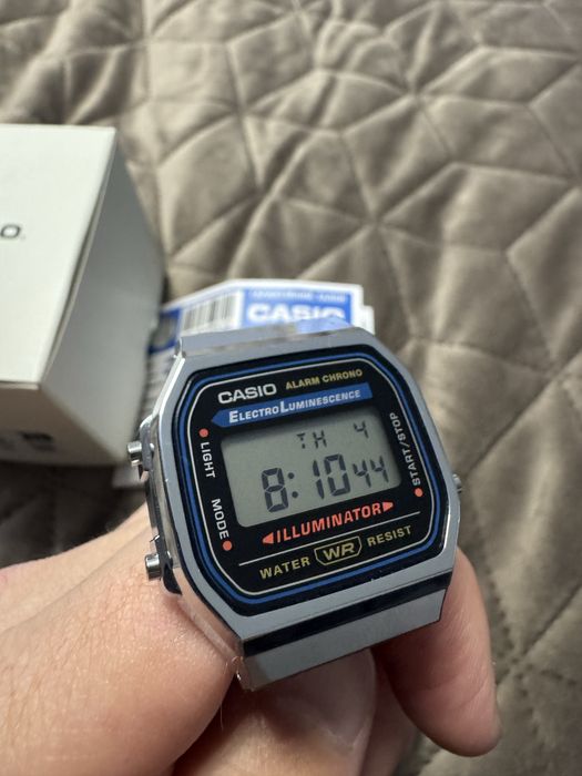 Продам Часы Casio A168