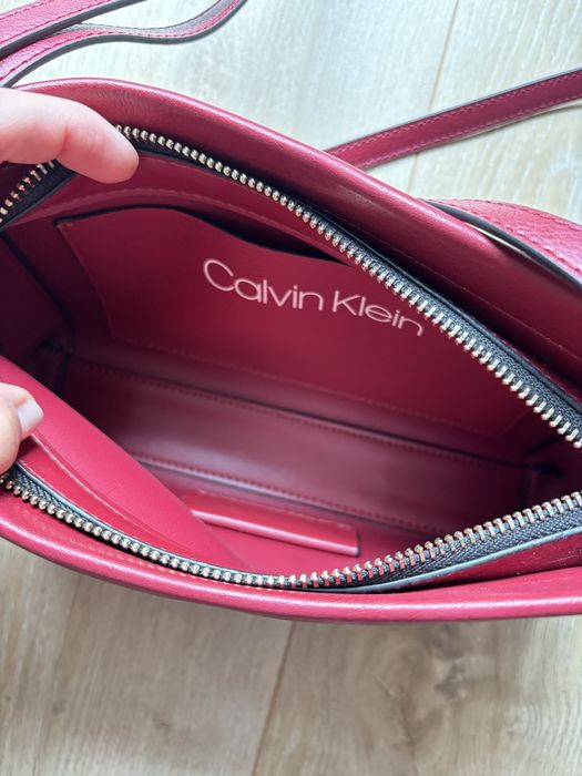 Calvin Klein Endold Crossbody torba