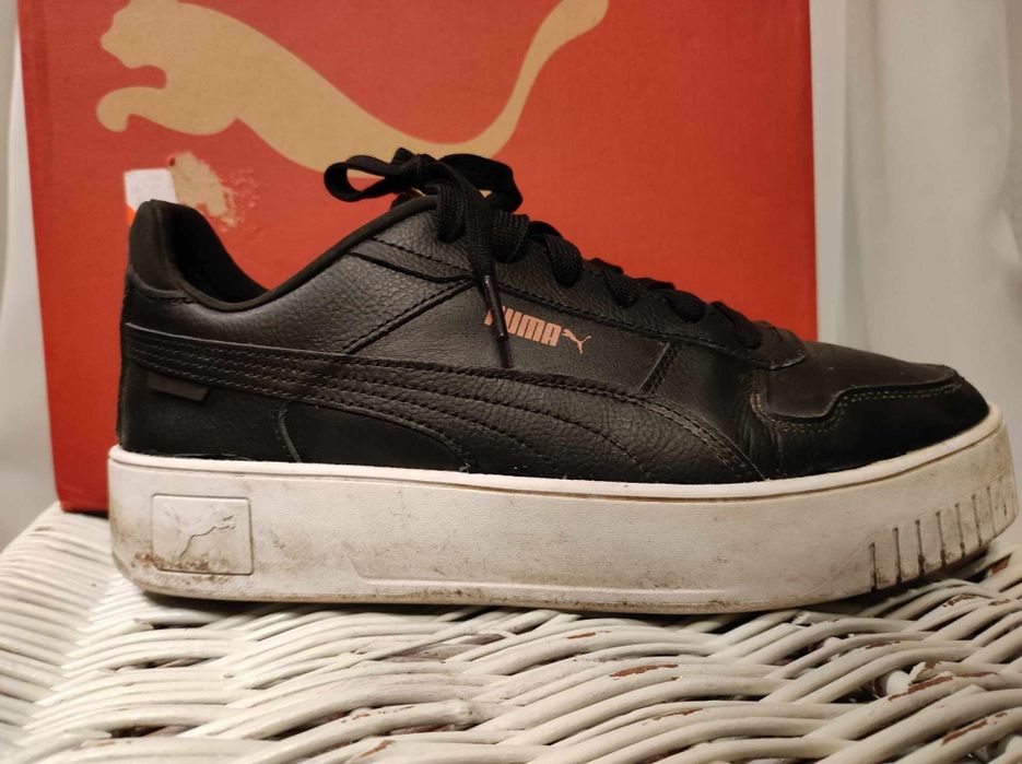 Puma Carina street