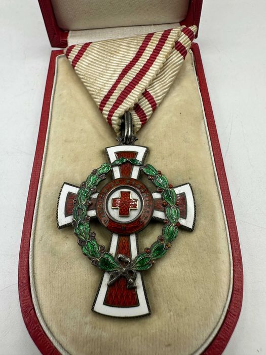 Austro-Węgry Odznaczenie Honorowe Czerwony Krzyż II klasy 1914