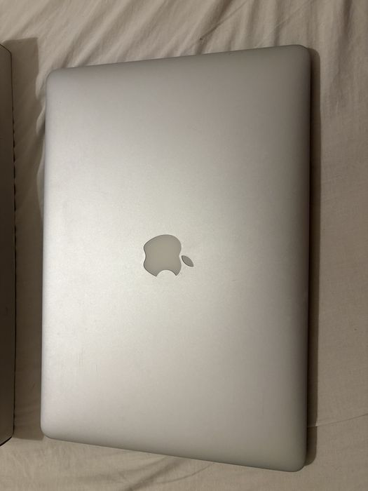 MacBook Pro 15” Retina (A1398) – Para Peças / Sem Board