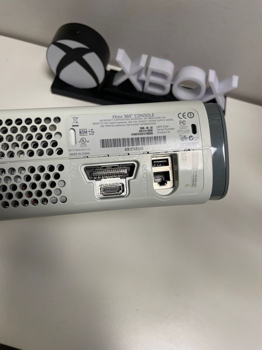 Konsola Xbox 360 20gb pad zasilacz sprawna