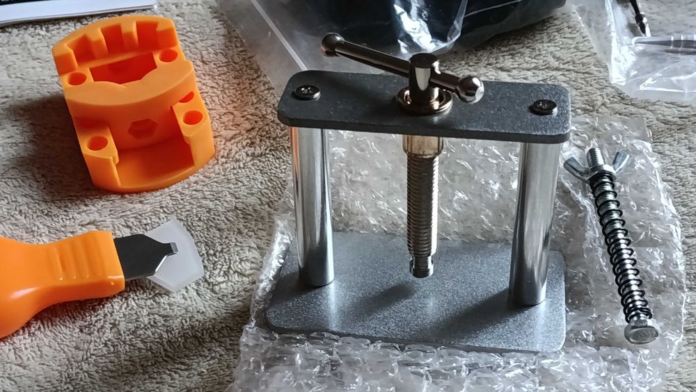 Набір для ремонту годинників 46 предметів