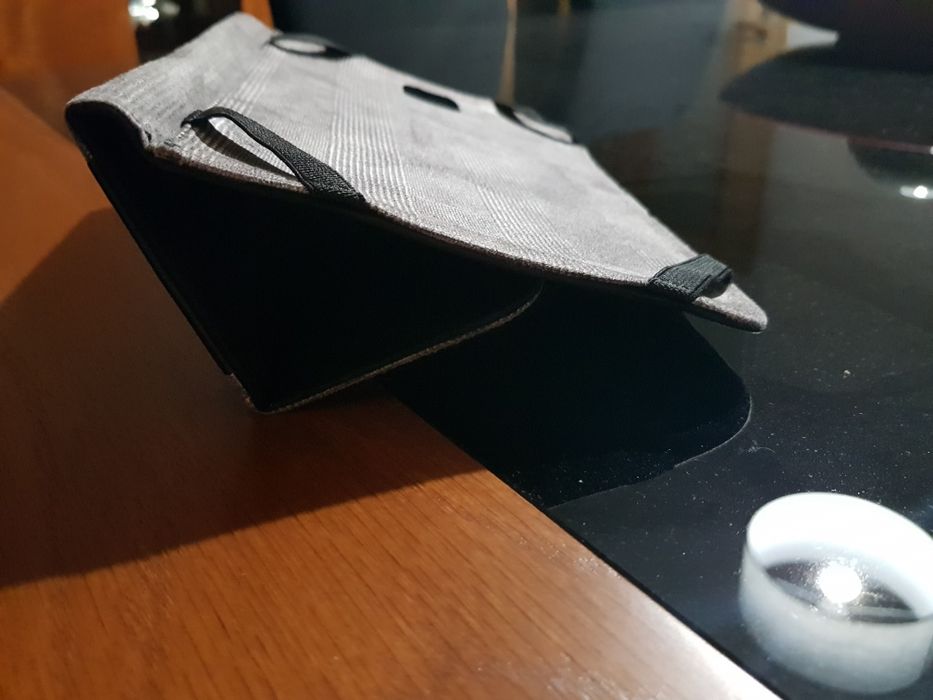 Capa para Tablet de 8''64738283281793123