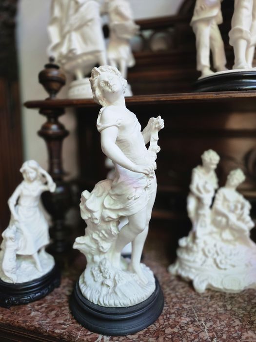 Figurka dziewczynka kamienna F. Moreau 41 cm #1734 Stylowy Węgrów Styl