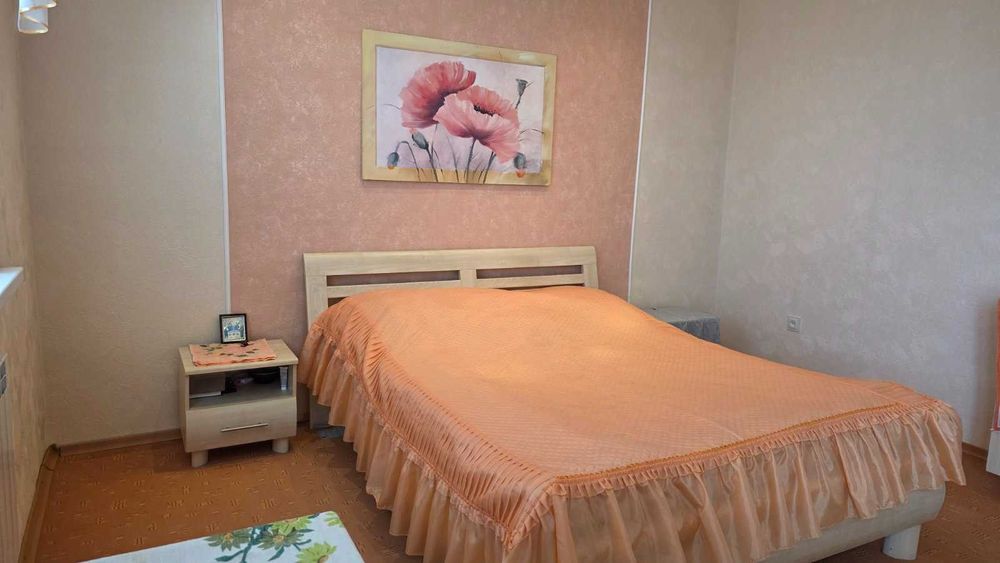 Яр, продається двоповерховий будинок