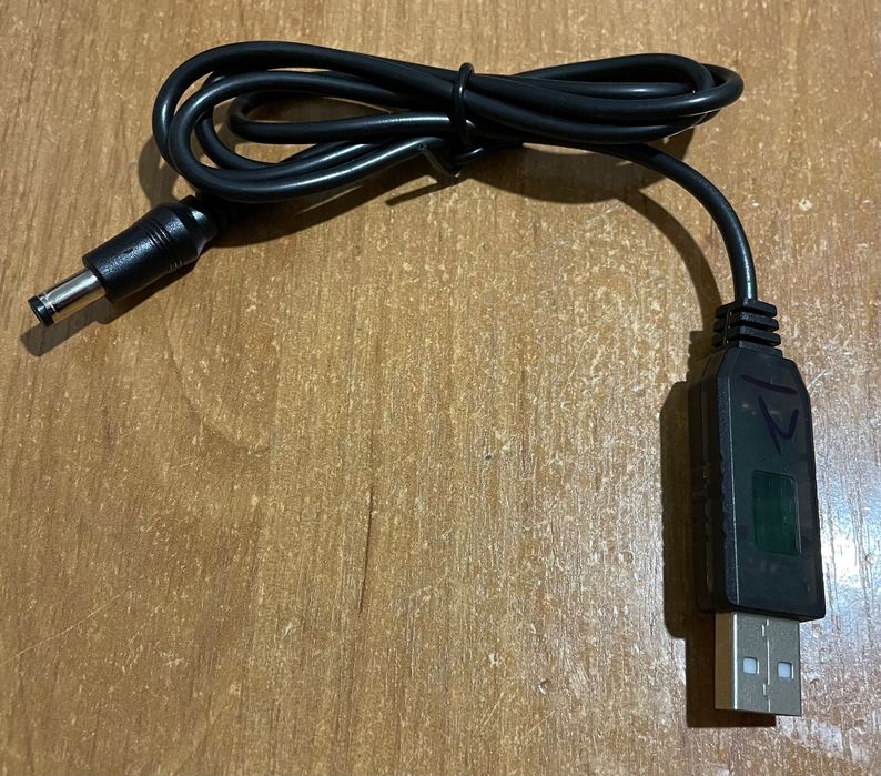 Кабель для WiFi
роутера від павербанка із
перетворювачем 12V