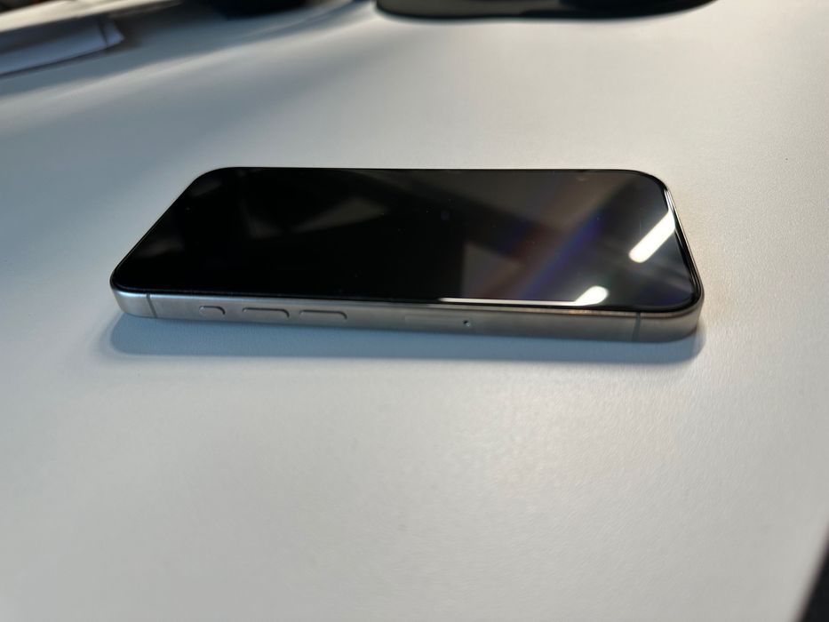 iPhone 15 pro 256gb