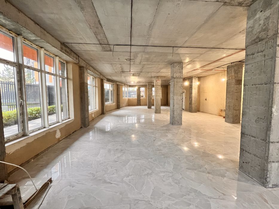 Оренда фасадного приміщення 185 м² у центрі м. Вишневе, ЖК Атмосфера.