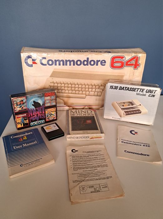 Commodore 64 kompletny zestaw retro - oryginalna nienaruszona plomba