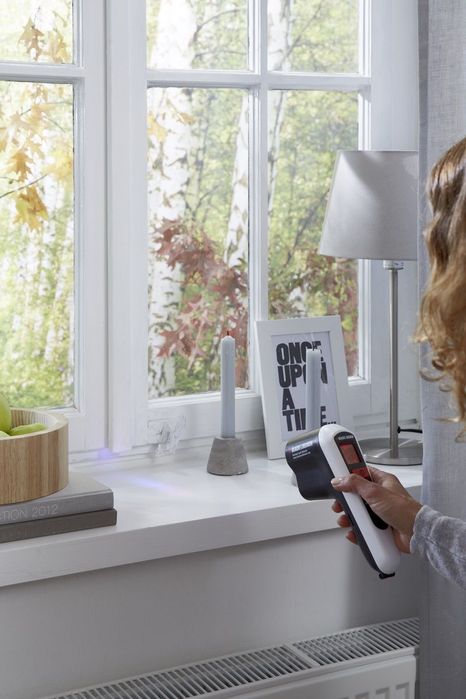 TESA Uszczelka gumowa D biała 100m/9mm  i długości 1 metr