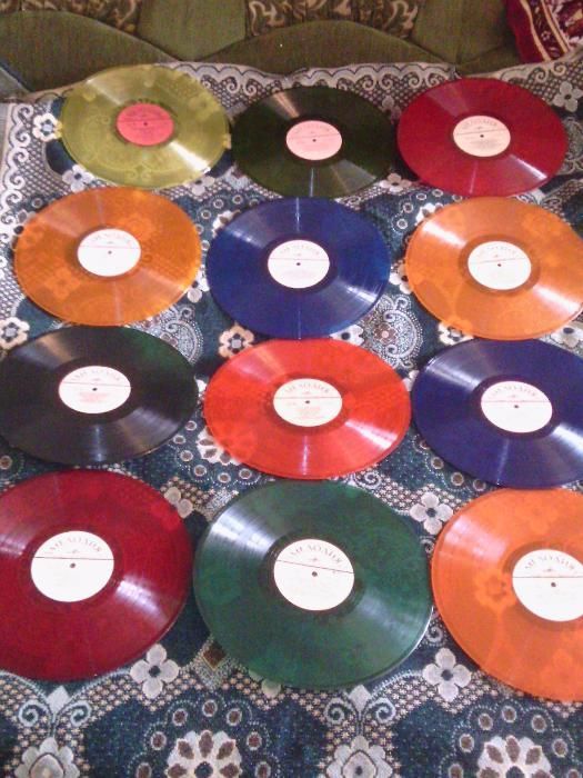 Продам ЦВЕТНЫЕ виниловые пластинки! Цветной винил для декора 30см.