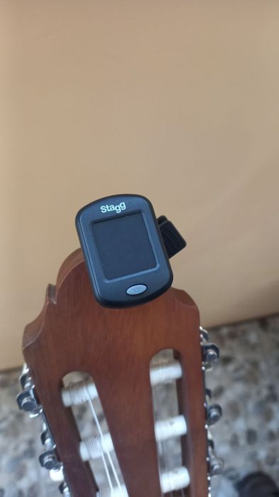 Гитара 6 струнная