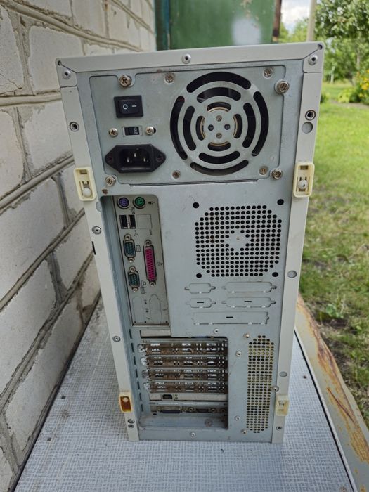 Комп'ютер системний блок Pentium 3