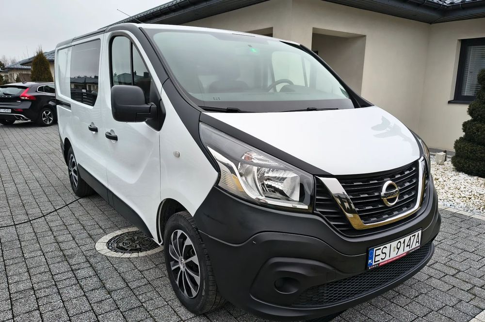 Nissan NV300