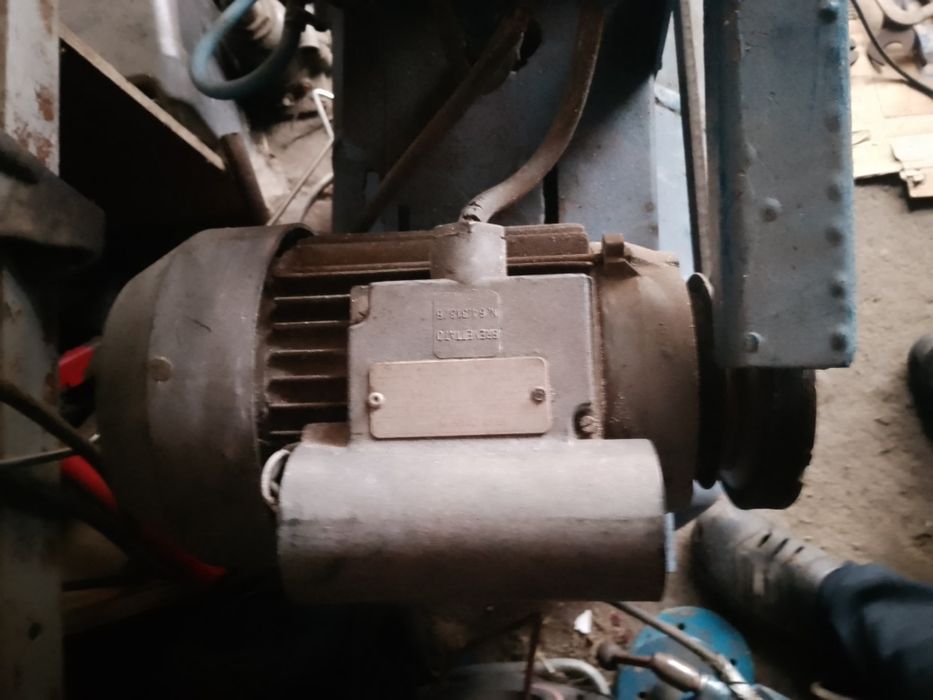 Sprężarka 90l produkcji niemieckiej