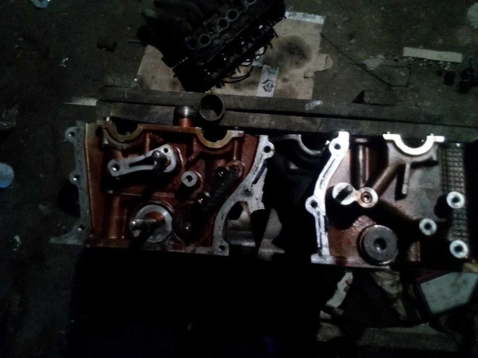 б/у запчастини двигуна SUZUKI GRAND VITARA II (JT) 2.7. Двигуни H 27 A