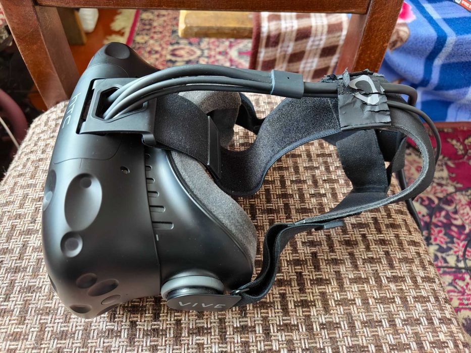 VR Шолом HTC Vive — ПОВНІСТЮ РОБОЧИЙ комплект (1 базова станція)