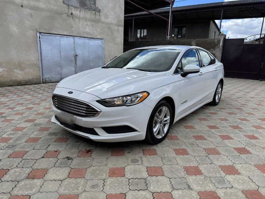 Ford Fusion Hybrid 2018 USA