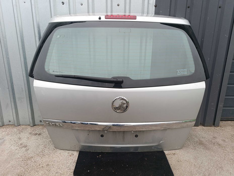 Крышка багажника Opel Zafira B
